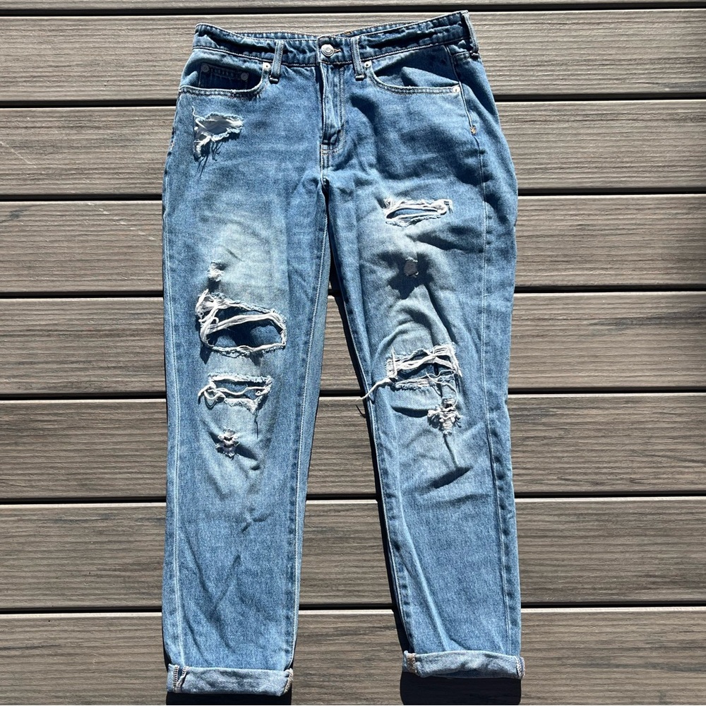 AERO; Medium/Light Blue; Ripped Style; Boyfriend Jeans; Little/No Wear; 30 Waist